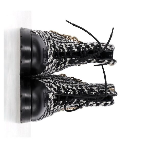 Chanel Interlocking CC Logo Tweed Patterned Combat Boots in Black and White - Picture 12 of 12